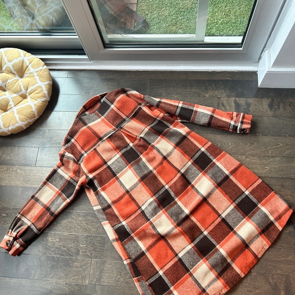 Plaid Flap Pocket Drop Shoulder Light Jacket - Picture 8 of 8